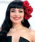 Doble Oficial de Mon Laferte