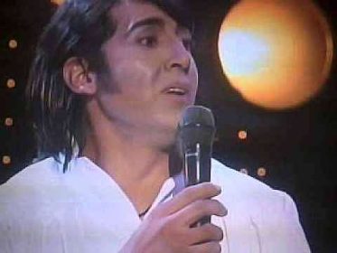 Doble Oficial de Sandro