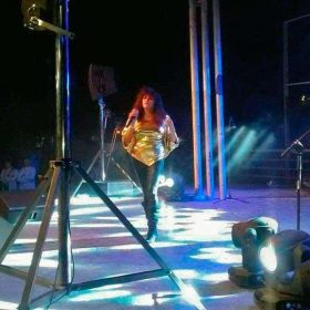 Doble Oficial de Amanda Miguel