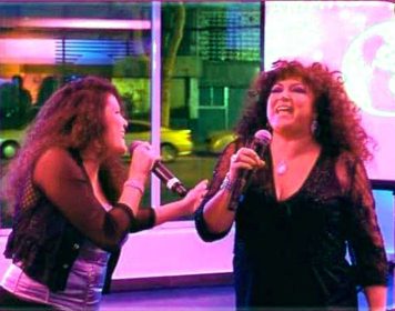 Doble Oficial de Amanda Miguel