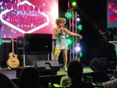 Doble Oficial de Tina Tuner