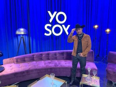 Doble Oficial de Christian Nodal