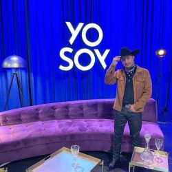 Doble Oficial de Christian Nodal