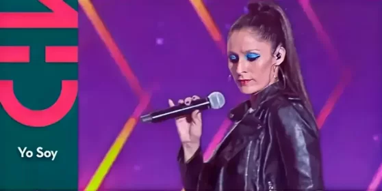 Doble oficial de Francisca Valenzuela