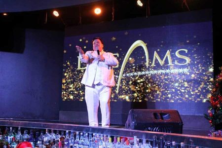 Doble Oficial de Juan Gabriel