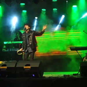 Doble de Federico Moura y Tributo a Virus